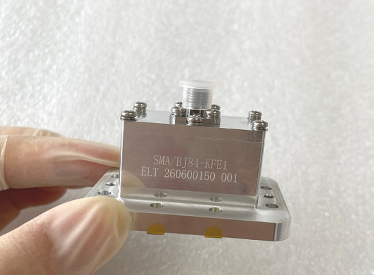 Waveguide ke Adaptor Koaksial dengan Port Waveguide WR112 (BJ84) ke Adaptor SMA Female Frekuensi Lauch Akhir 6.57GHz~9.99GHz
