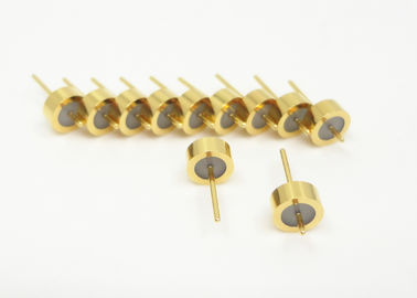 Keandalan Tinggi Penutup Hermetic Feedthrough 50Ω RF Impedansi Ringan JM4018